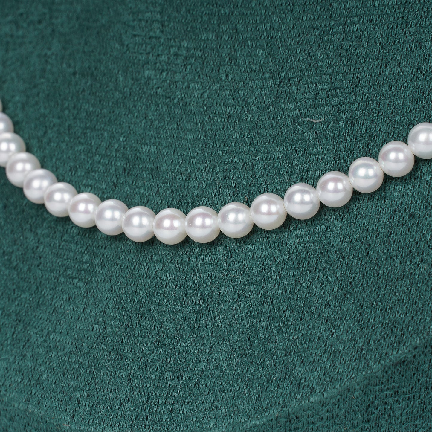 Fresh water pearl 4-4.5mm bright light is round baby pearl necklace
